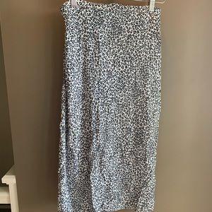 Brandy Melville leopard print midi skirt!